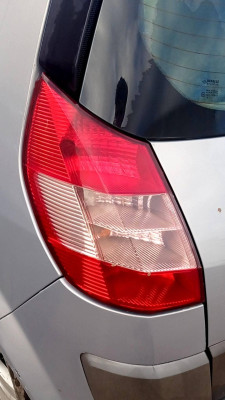 PILOTO TRASERO IZQUIERDO Renault Scenic II (JM)(2003->)