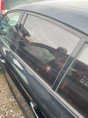 LUNA TRASERA IZQUIERDA