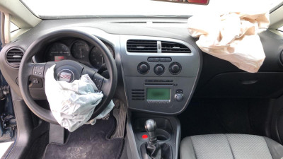 SEAT LEON (1P1)
