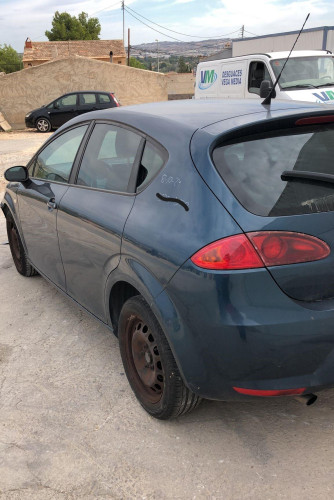SEAT LEON (1P1) — vehículo donante para recambios 
