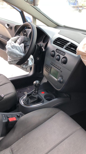 SEAT LEON (1P1) — vehículo donante para recambios 