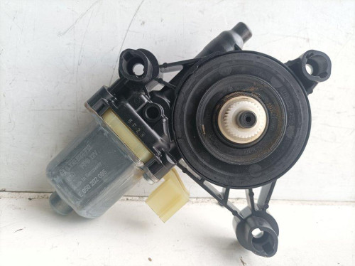 MOTOR ELEVALUNAS TRASERO DERECHO 