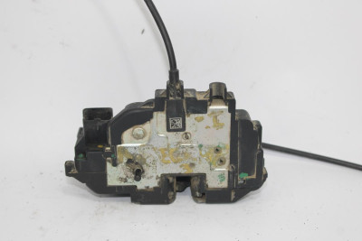CERRADURA PUERTA DELANTERA DERECHA