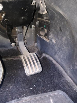 PEDAL ACELERADOR