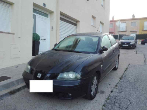 SEAT IBIZA (6L1) — vehículo donante para recambios 