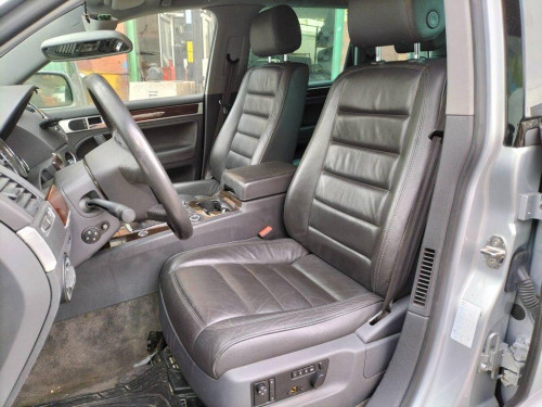  VOLKSWAGEN TOUAREG (7LA) 