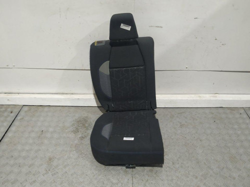  ASIENTOS TRASEROS PEUGEOT 2008 