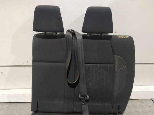  ASIENTOS TRASEROS PEUGEOT 2008 