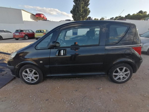 PEUGEOT 1007 — автомобиль-донор на запчасти 