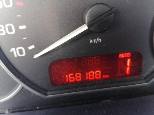 PEUGEOT 1007 — автомобиль-донор на запчасти 