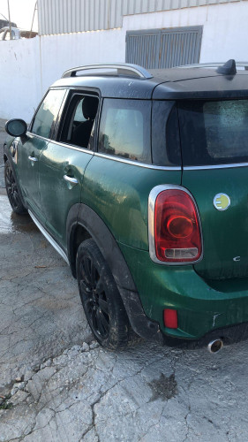 BMW MINI COUNTRYMAN (R60) — Donor Vehicle for Used Parts 