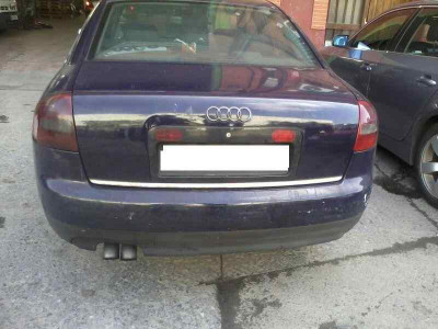 AUDI A6 BERLINA (4B2)