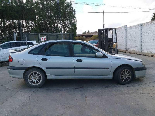  RENAULT LAGUNA (B56) 