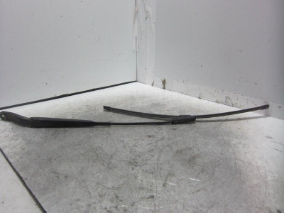 BRAZO LIMPIA DELANTERO IZQUIERDO