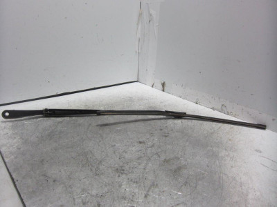 BRAZO LIMPIA DELANTERO IZQUIERDO