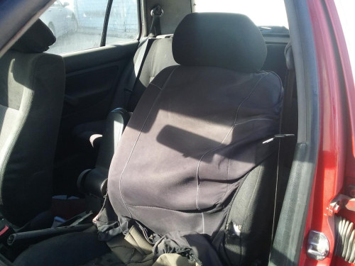 VOLKSWAGEN GOLF IV BERLINA (1J1)(10.1997) — vehículo donante para recambios 