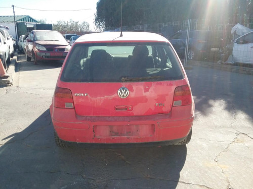 VOLKSWAGEN GOLF IV BERLINA (1J1)(10.1997) — vehículo donante para recambios 