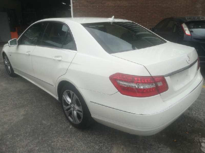 MERCEDES-BENZ CLASE E (BM 212) LIM.