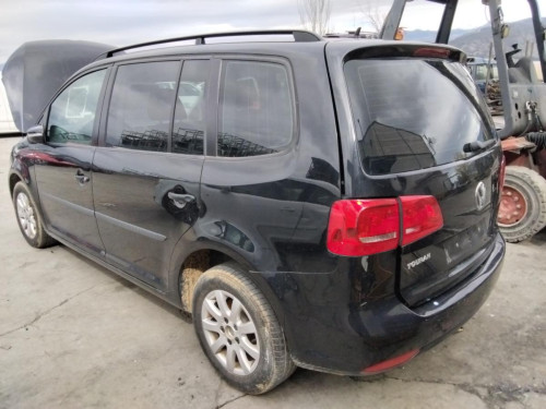  VOLKSWAGEN TOURAN (1T3) 