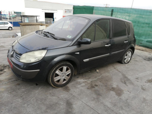 RENAULT SCENIC II (JM) — vehículo donante para recambios 