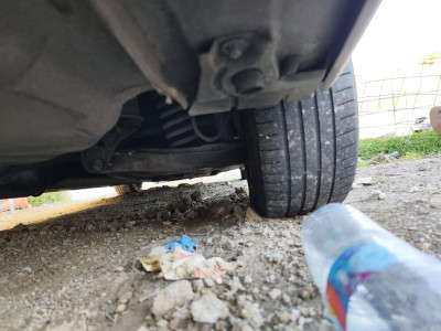 BRAZO SUSPENSION TRASERO DERECHO