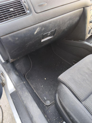 GUANTERA, VOLKSWAGEN, GOLF IV BERLINA (1J1)(10.1997)