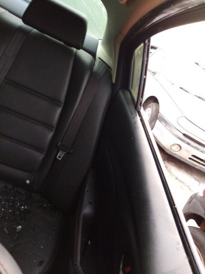 CINTURON SEGURIDAD TRASERO IZQUIERDO