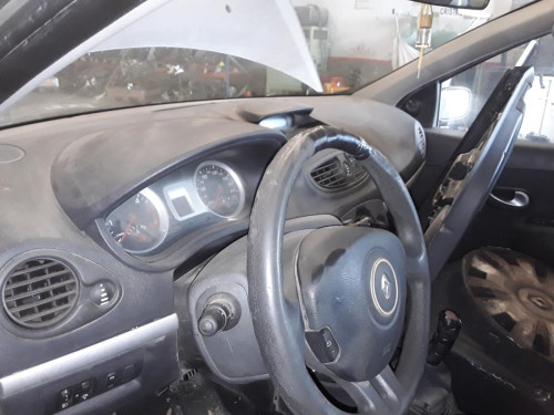  RENAULT CLIO III 
