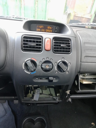  OPEL AGILA 