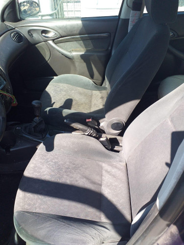  FORD FOCUS BERLINA (CAK) 