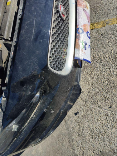 REFUERZO PARAGOLPES DELANTERO JAGUAR XE 