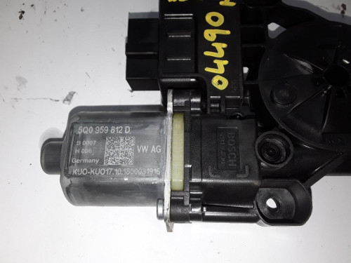 MOTOR ELEVALUNAS TRASERO DERECHO SEAT IBIZA (KJ1) 