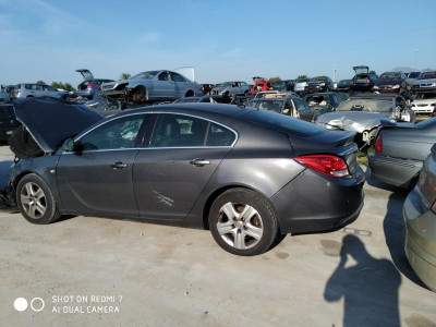 OPEL INSIGNIA BERLINA