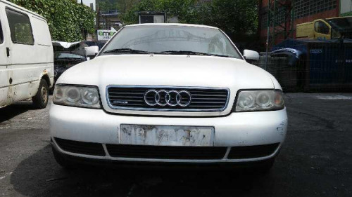  AUDI A4 BERLINA (B5) 