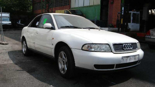  AUDI A4 BERLINA (B5) 