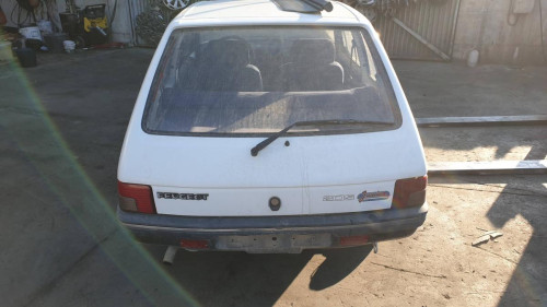  PEUGEOT 205 BERLINA 