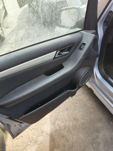 GUARNECIDO PUERTA DELANTERA IZQUIERDA MERCEDES-BENZ CLASE B (BM 245) 