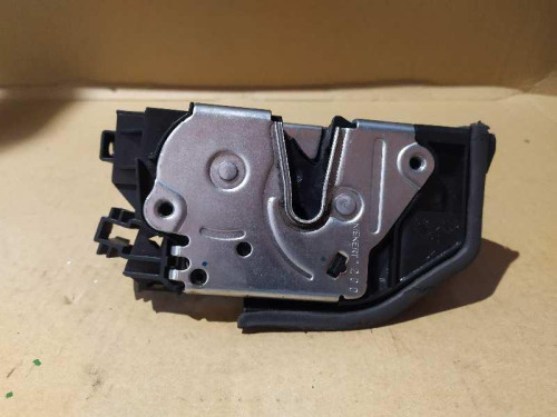  CERRADURA PUERTA DELANTERA DERECHA 