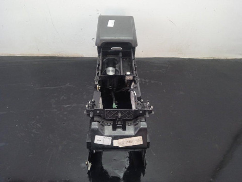  APOYABRAZOS CENTRAL, LAND ROVER, RANGE ROVER EVOQUE 