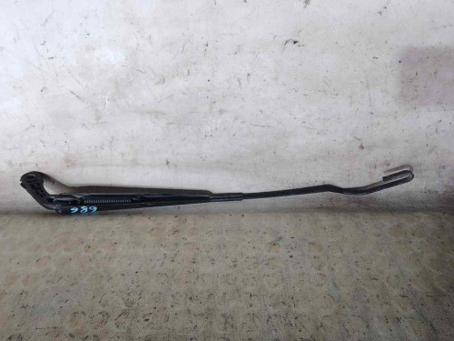 BRAZO LIMPIA DELANTERO DERECHO CHRYSLER VOYAGER (RG) 