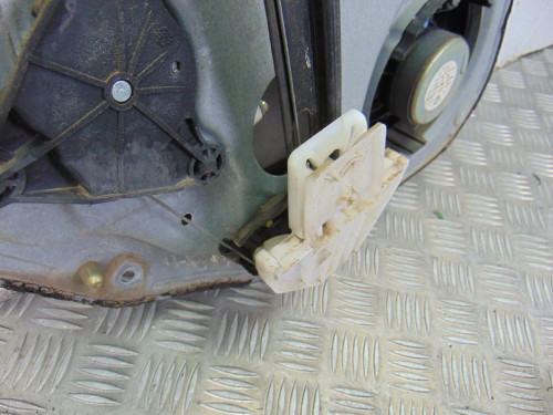  ELEVALUNAS TRASERO DERECHO SEAT LEON (1M1) 