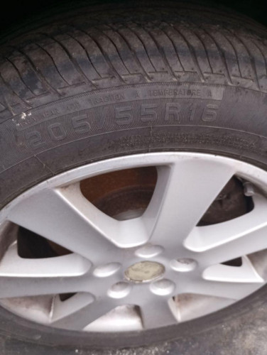 LLANTA Toyota COROLLA VERSO (R1) 