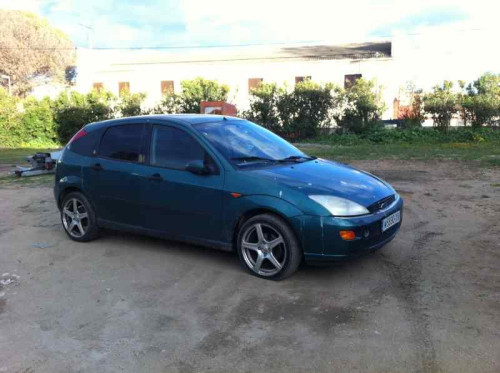 FORD FOCUS BERLINA (CAK) — vehículo donante para recambios 