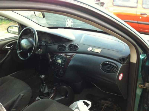FORD FOCUS BERLINA (CAK) — vehículo donante para recambios 