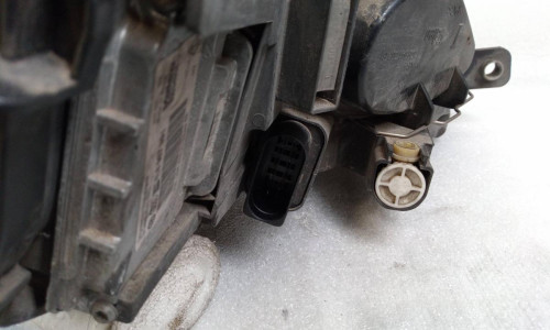  FARO IZQUIERDO VOLKSWAGEN PASSAT VARIANT (3C5) 
