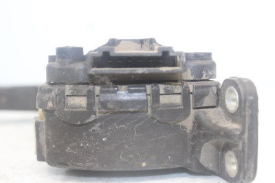 PEDAL ACELERADOR