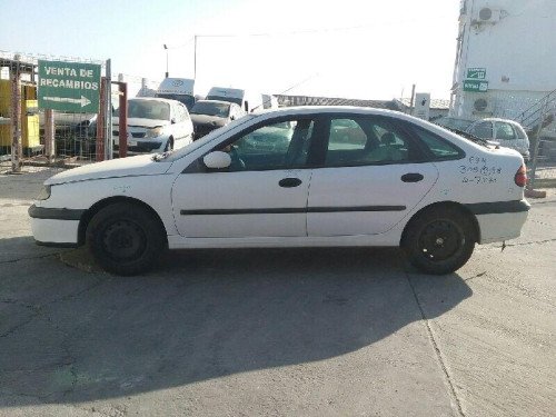  RENAULT LAGUNA (B56) 