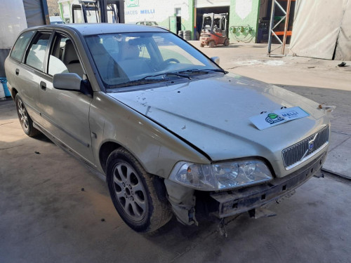  VOLVO V40 FAMILIAR 