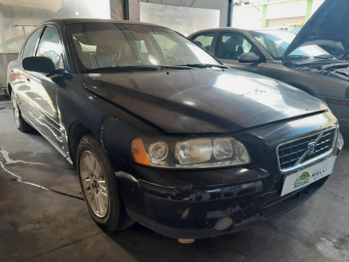  VOLVO S60 BERLINA 