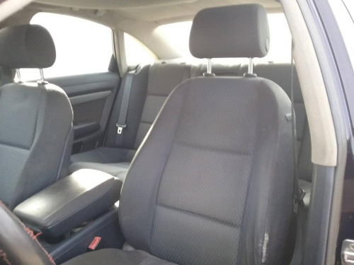  AUDI A6 BERLINA (4F2) 